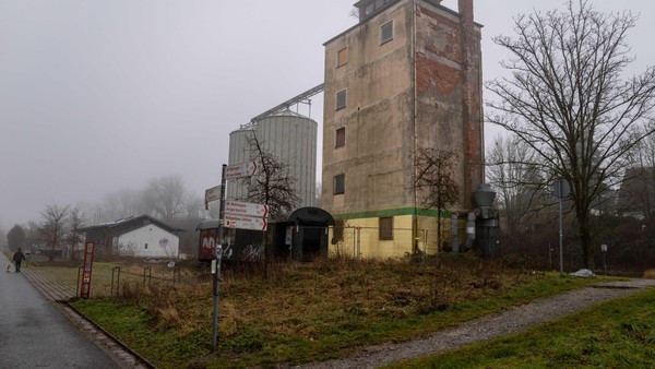 Alte Heiligenhauser Getreide-Silos machen Platz für neue Gastronomie und Gewerbe