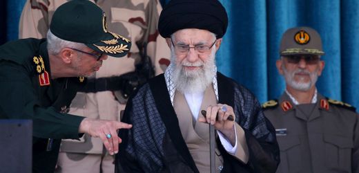 Iran: Donald Trump spricht sich für Machtwechsel aus