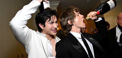 »Heated Rivalry«: Alle sprechen bei den Golden Globes über Hudson Williams und Connor Storrie