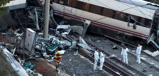 Zugunglück in Spanien: Tödliche Kollision bei Tempo 200