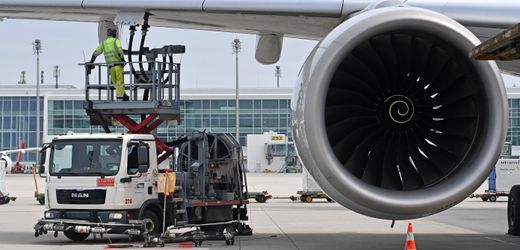 Klimawirkung der Luftfahrt: So kommen Flugzeuge mit der Hälfte des Kerosins ans Ziel