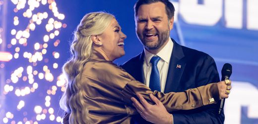 Erika Kirk: Witwe von Charlie Kirk als politische Strippenzieherin im MAGA-Reich