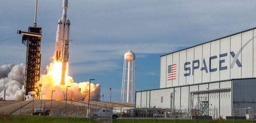 Wegen Kollisionsgefahr: SpaceX schickt Starlink-Satelliten in tiefere Umlaufbahn