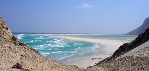 Jemen: Hunderte Touristen auf Insel Sokotra gestrandet