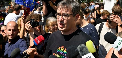 Budapest-Pride: Bürgermeister Karácsony wegen LGBTQ+-Demo angeklagt