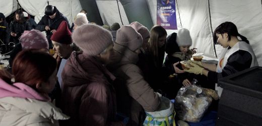 Ukraine-Krieg: Russland greift Kyjiw und Charkiw mit Drohnen und Raketen an