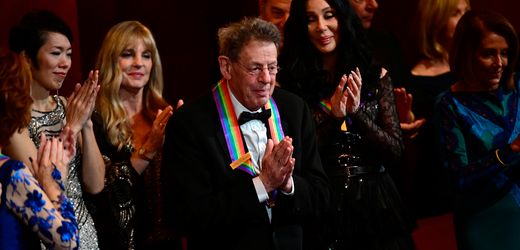 USA: Philip Glass will Lincoln-Sinfonie nicht im Kennedy Center uraufführen – wegen Donald Trumps Werten
