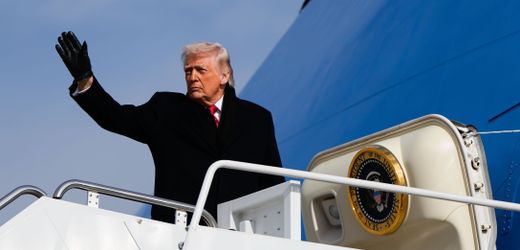 Donald Trump: »Air Force One« muss auf Weg nach Davos umkehren