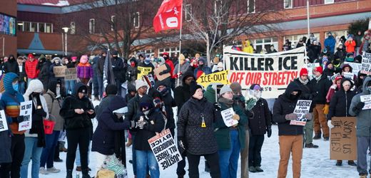 Minneapolis: Senatoren wollen Finanzierung der Abschiebebehörde ICE blockieren