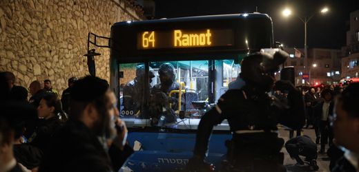 Israel: Busfahrer fährt bei Protest in Menschenmenge – ultraorthodoxer Jugendlicher stirbt