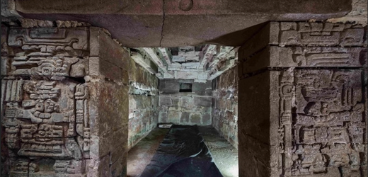 Mexiko: Archäologen legen reich verzierte Zapoteken-Grabkammer frei