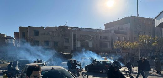 Iran: Erste Tote bei politischen Unruhen