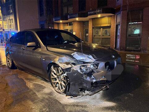 Vorfall in Monheim: Ohne Führerschein, Auto nicht zugelassen und beim Wenden Unfall verursacht