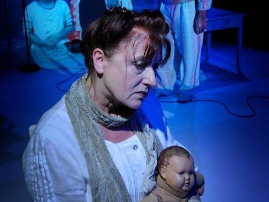 Zum Gedanktag in Bedburg-Hau: „Ännes letzte Reise“ bei mini-art