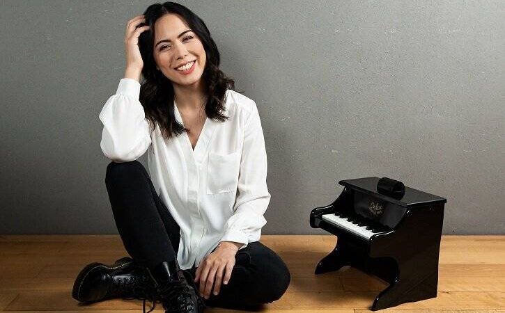 „Bach in space“ in Duisburg: Mit Star-Pianistin Mona Asuka zu den Sternen