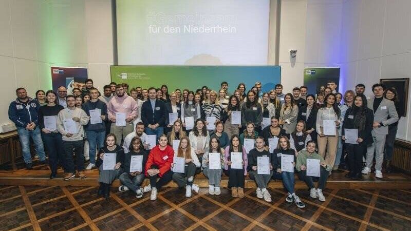 Engagement für Ausbildung im Kreis Kleve: Azubis machen Werbung in Schulen als Ausbildungsbotschafter