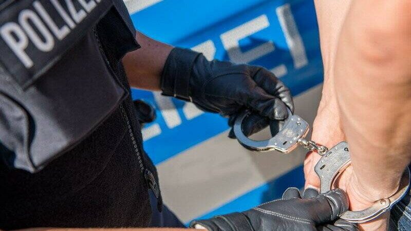 Mehrere Einsätze am Wochenende: Bundespolizei nimmt Inhaftierten auf Freigang im Niersexpress fest