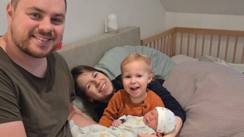 Langenfelder wird nur vier Wochen alt: Spendenkampagne soll trauernder Familie Zeit zum Abschied geben