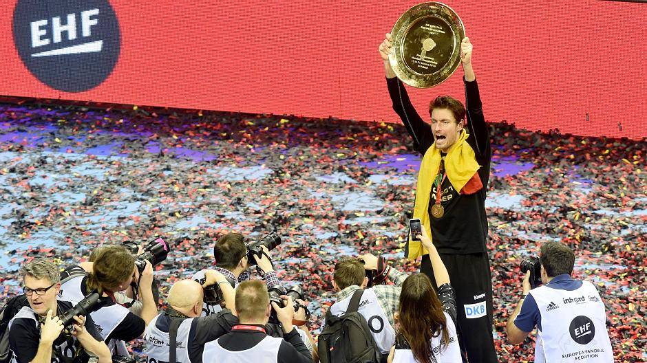 Sieg zum Auftakt gegen Österreich: Nicht nachlassen! Handballer um „Boxer“ Wolff heiß auf nächsten EM-Fight