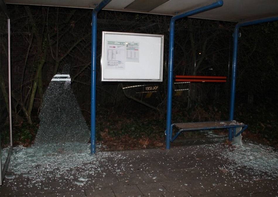 Vandalismus: Zwei Bushaltestellen in Viersen beschädigt