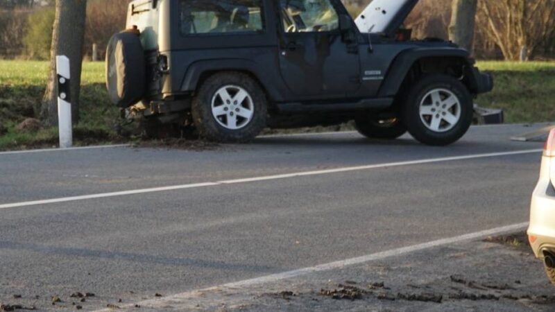 Unfall in Schwalmtal: Autofahrerin nach Kollision leicht verletzt