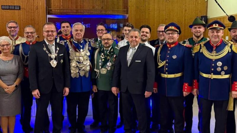 Vorstandswahlen in Grevenbroich: Gindorfer Schützen setzen auf bewährte Führung