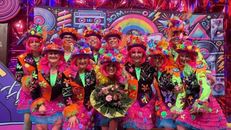 Karneval in Langenfeld: Ein echtes Spektakel in der närrischen Hubertushalle