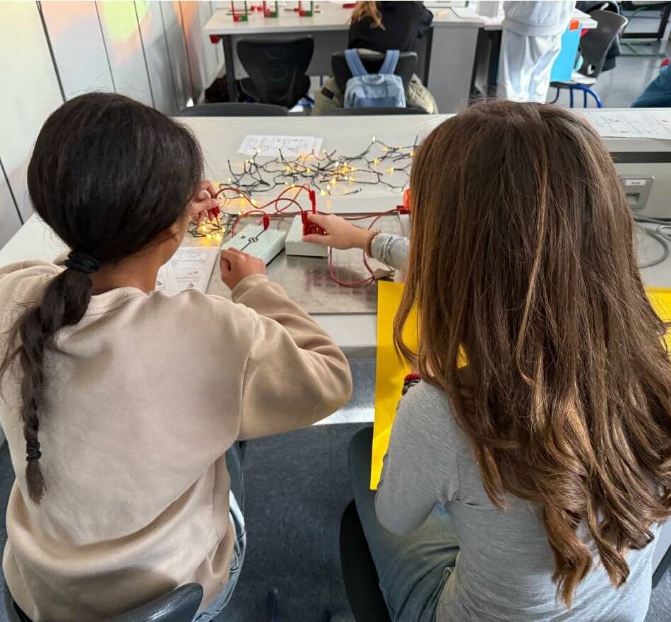 Friedrich-Ebert-Schule: Schüler und Lehrer entwerfen neues Logo