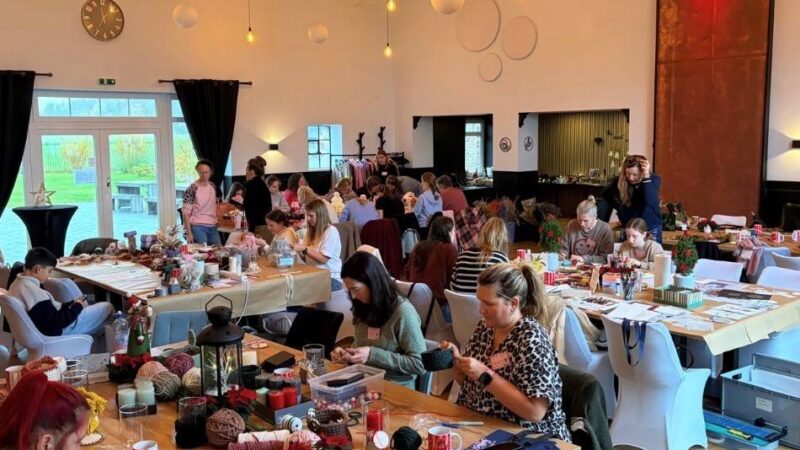 Drahtlettering, Stempel schnitzen und Tarot: Neuer Kreativtag in Dormagen – 15 Workshops an einem Tag