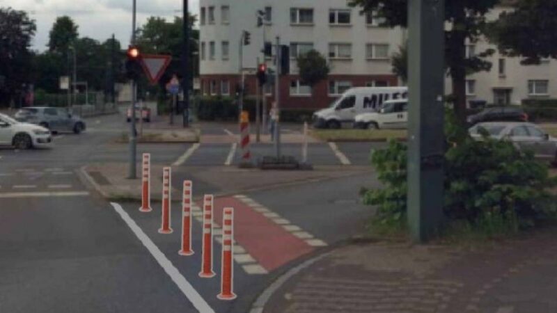 Verkehr in Düsseldorf: Heinrich-Erhardt-Straße wird jetzt abgepollert