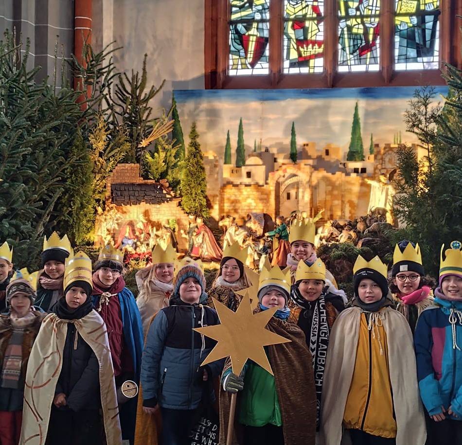 Hilfsaktion von Kindern für Kinder: Sternsinger in Kranenburg sammeln mehr als 4.700 Euro