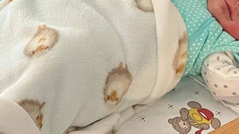 Geburt im St. Josefs-Krankenhaus: Der kleine Alois ist Hildens Neujahrsbaby
