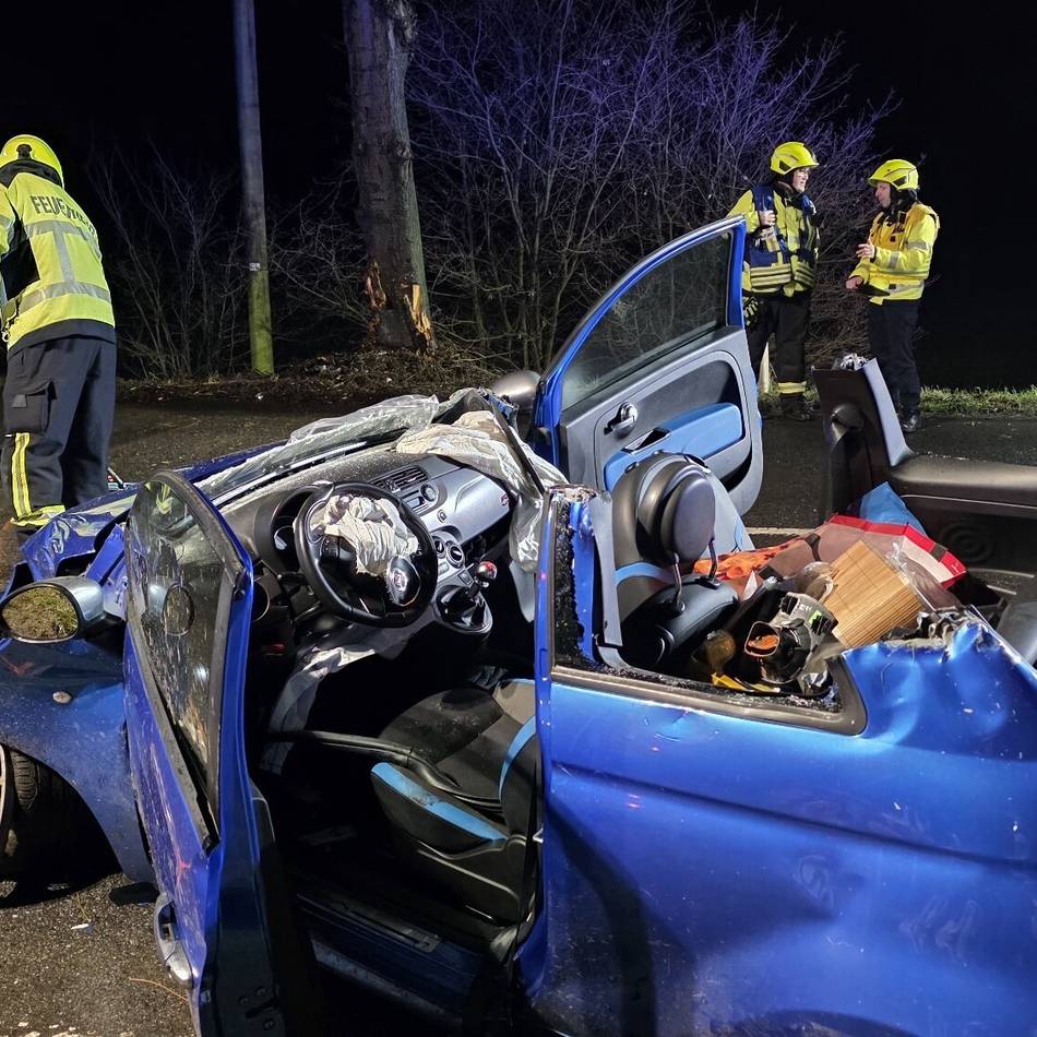 Unfall auf der B8 bei Emmerich: Niederländerin (92) erliegt schweren Verletzungen