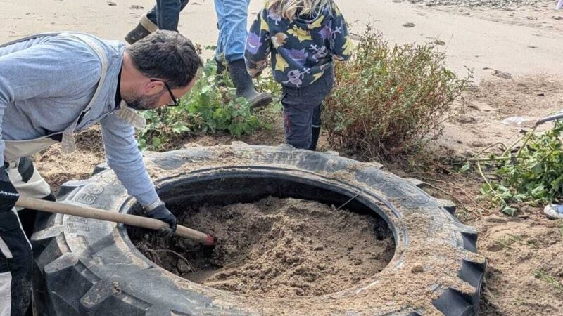 Jahresbilanz Rhein Clean up Dormagen: Vom Kotflügel über die Schiffsturbine – was alles so weggeworfen wird