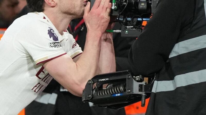 Premier League kompakt: Arsenal startet mit Sieg ins neue Jahr – Groß spielt sofort