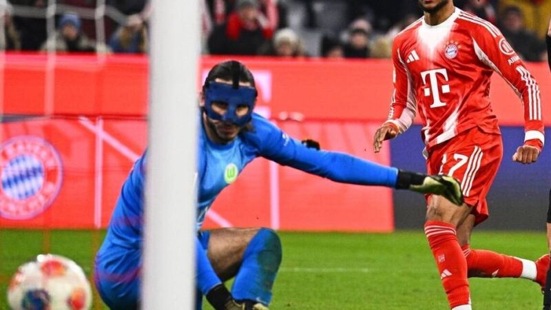 Wolfsburger unterlaufen zwei Eigentore: Kompanys Jubiläum mit 8:1-Gala und Elf-Punkte-Vorsprung