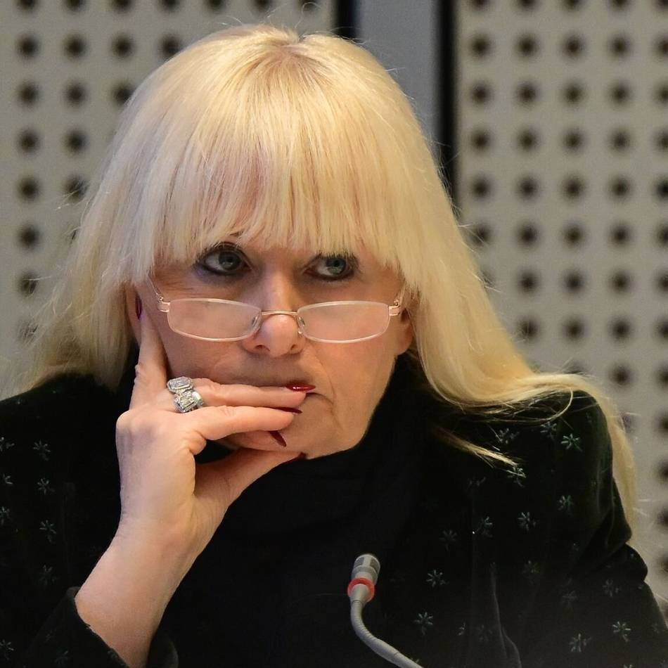 Mitte der Woche soll der Dialog starten: Gewalt bei Hertha-Spiel – Senatorin will schnelle Gespräche