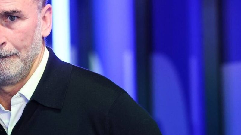 „Natürlich haben wir darüber gesprochen“: Wirbel um Kuntz beschäftigt auch die HSV-Mannschaft