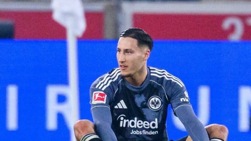 Nach nur zwei Spielen im SGE-Trikot: Frankfurts Ebnoutalib fällt mit Innenbandverletzung aus