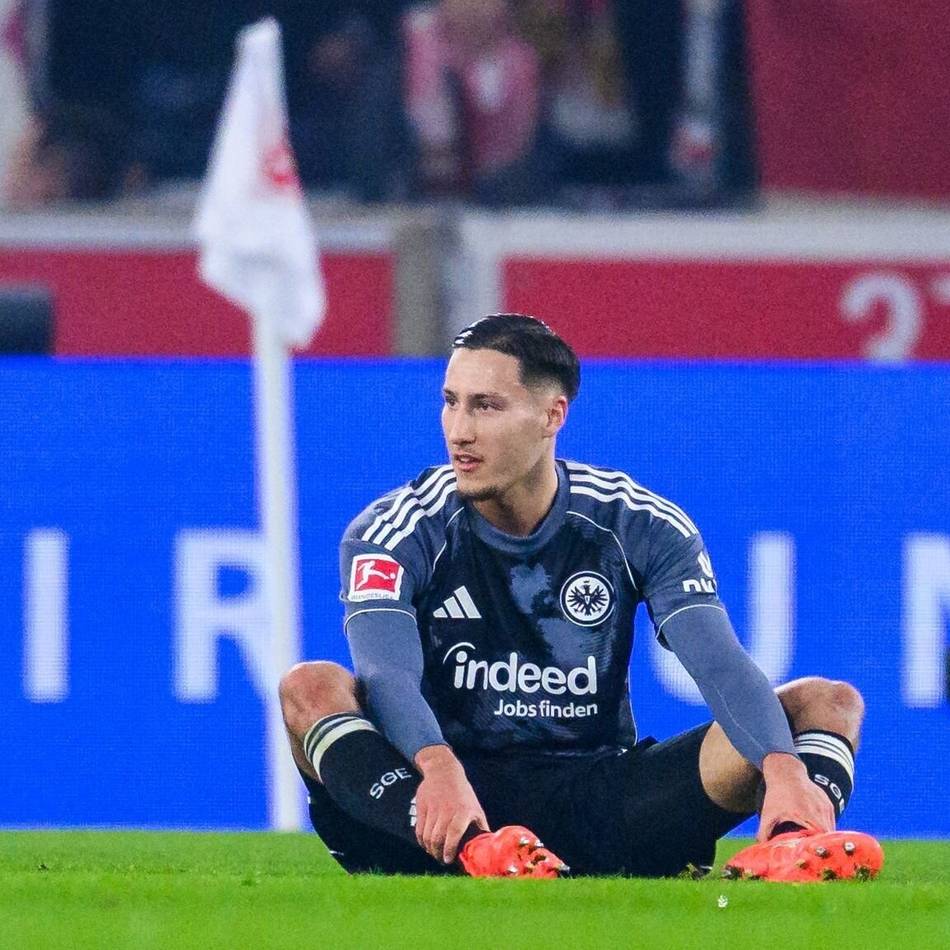 Nach nur zwei Spielen im SGE-Trikot: Frankfurts Ebnoutalib fällt mit Innenbandverletzung aus