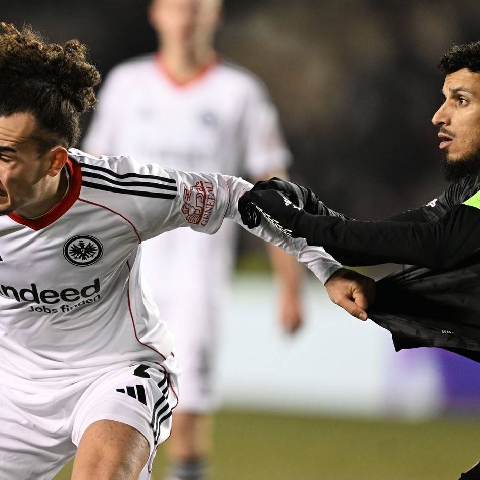 „Es ist einfach sehr, sehr ärgerlich“: Spätes 2:3 in Baku – Frankfurt scheidet aus der Champions League aus