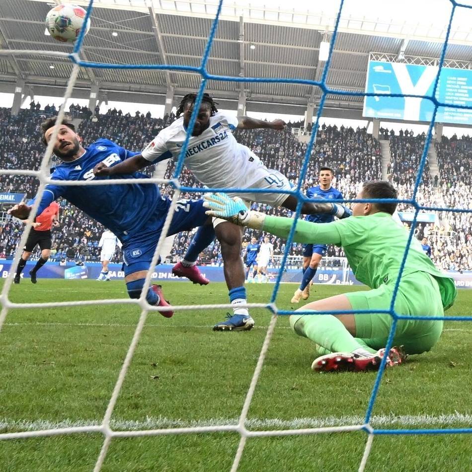 2. Bundesliga kompakt: Hertha rettet Punkt in Karlsruhe – Fürth mit Remis trotz langer Unterzahl