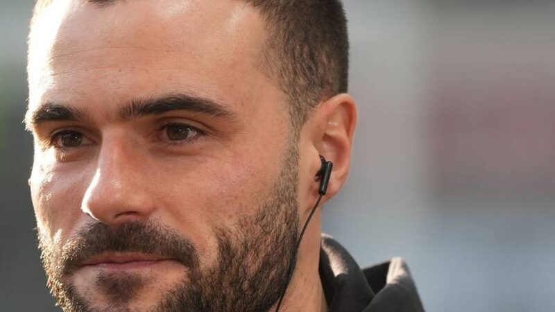 Ablösesumme soll schon stehen: Warten auf Riera – Frankfurt auch am Samstag noch unter Schmitt