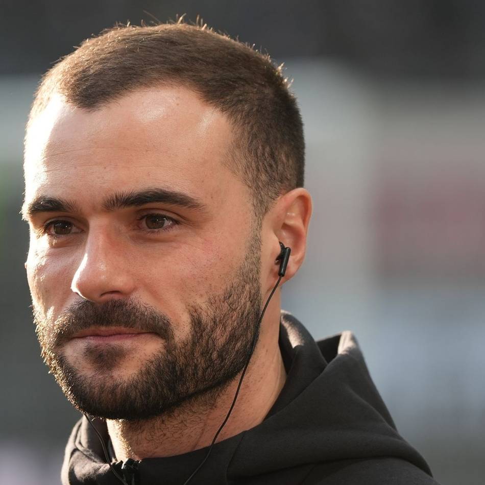 Ablösesumme soll schon stehen: Warten auf Riera – Frankfurt auch am Samstag noch unter Schmitt