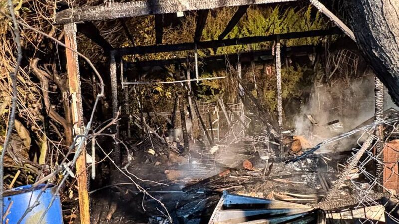 Brand in Boisheim: Wohnwagen bei Feuer zerstört