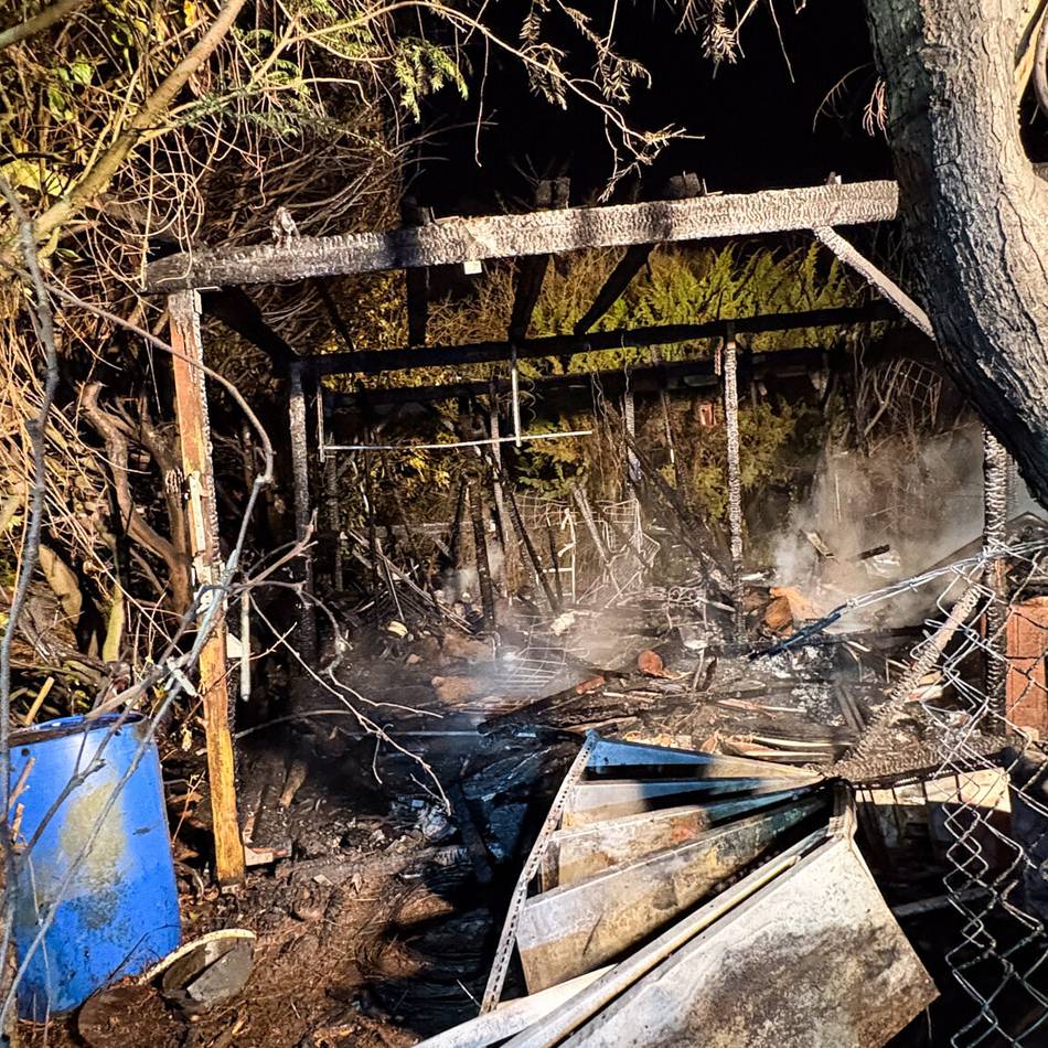 Brand in Boisheim: Wohnwagen bei Feuer zerstört