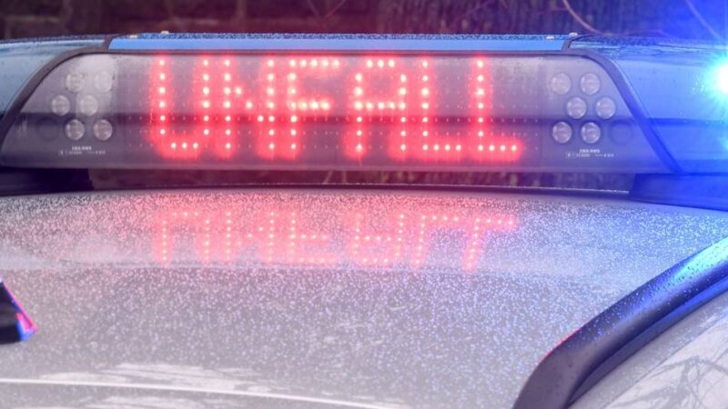 Dormagener in Neuss verletzt: Zwei Schwerverletzte bei Kollision auf der B9