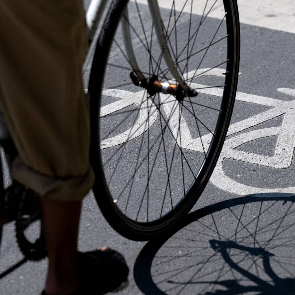 Problemzone K33 in Grevenbroich: Entwidmeter Radweg als Gefahr – auch Grüne machen Druck