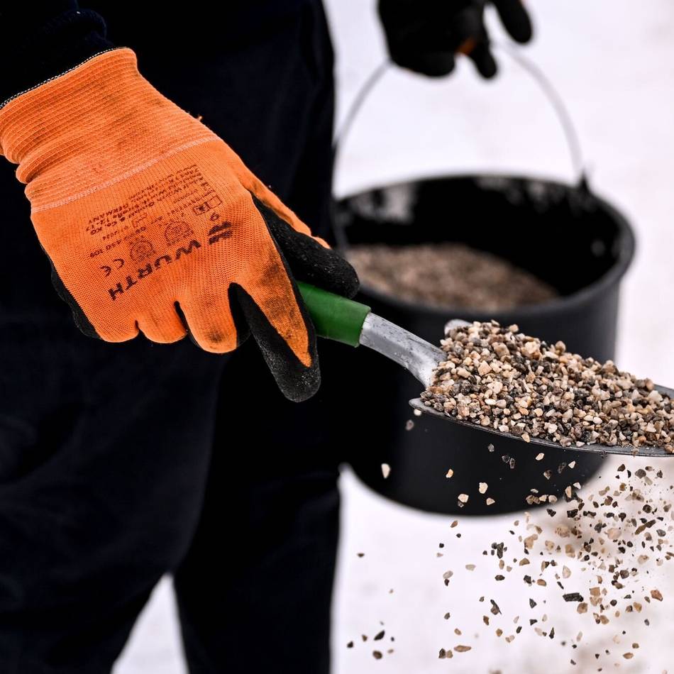 Winterdienst in Rheinberg: Stadt weist auf Räum- und Streupflicht hin