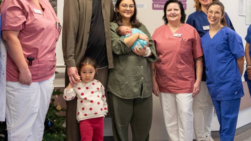 Krankenhaus in Moers: Neujahrsbaby Ömer ist die Nummer eins